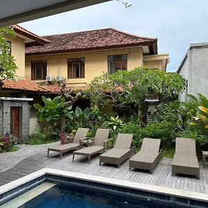 Bunga Hotel&spa *** Seminyak