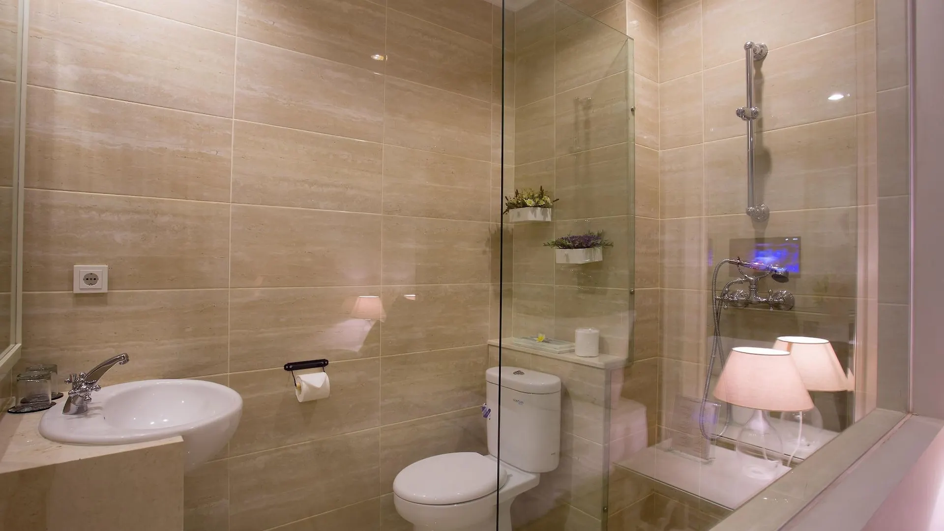***  Amalfi Hotel Seminyak Индонезия