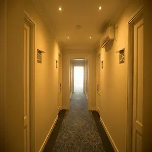 Amalfi Hotel Seminyak Индонезия