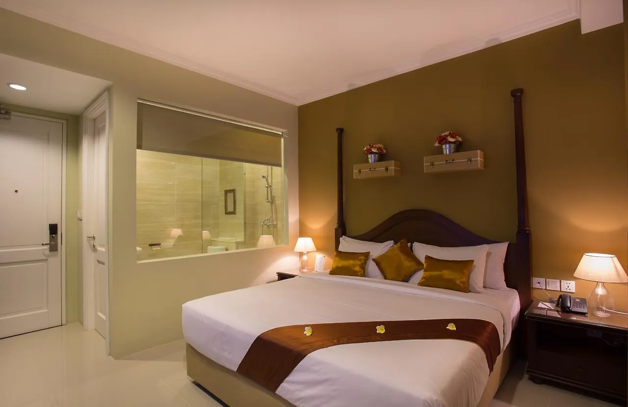 Amalfi Hotel Seminyak 3*, Семиньяк Индонезия