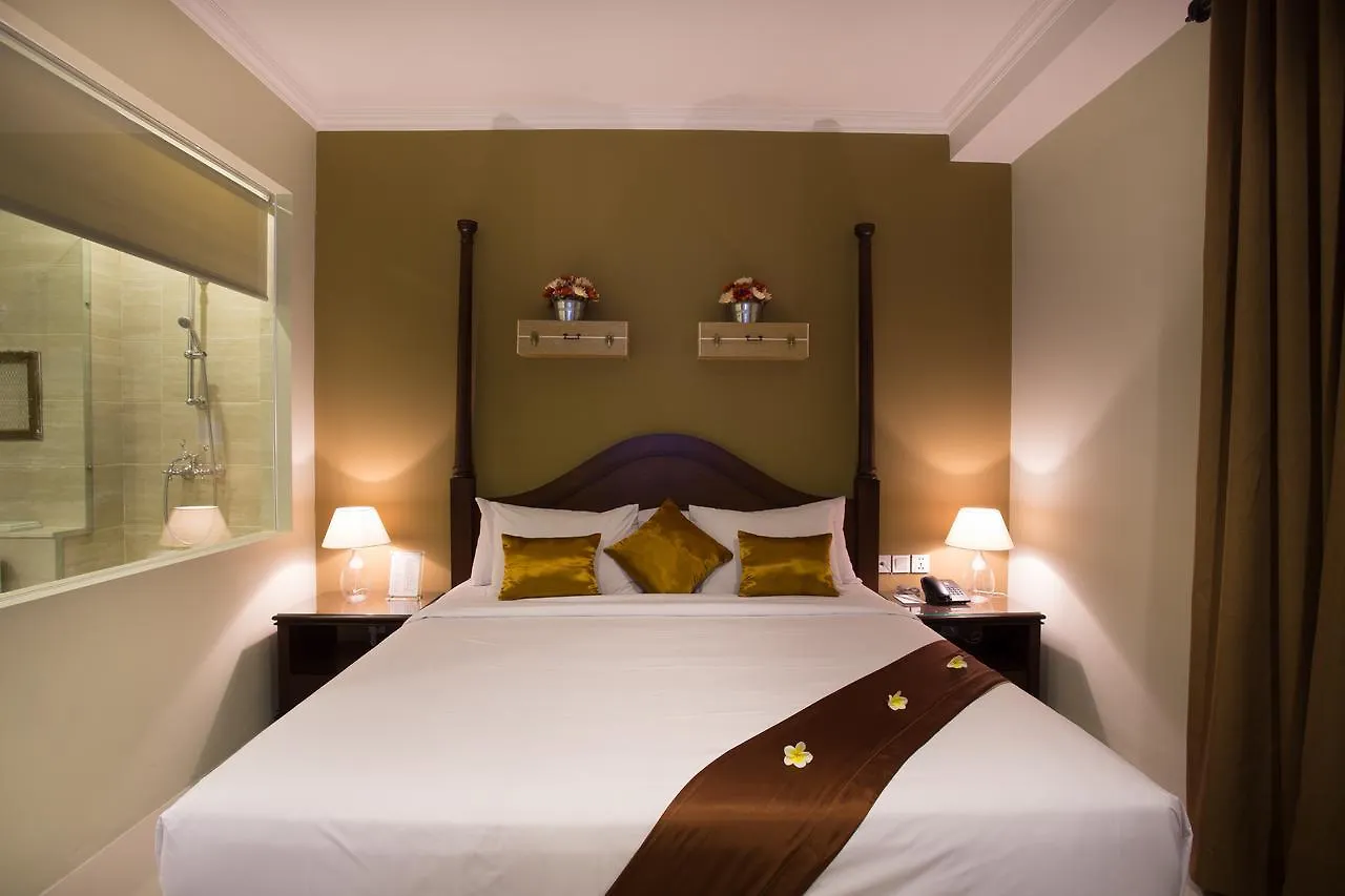 ***  Amalfi Hotel Seminyak Индонезия